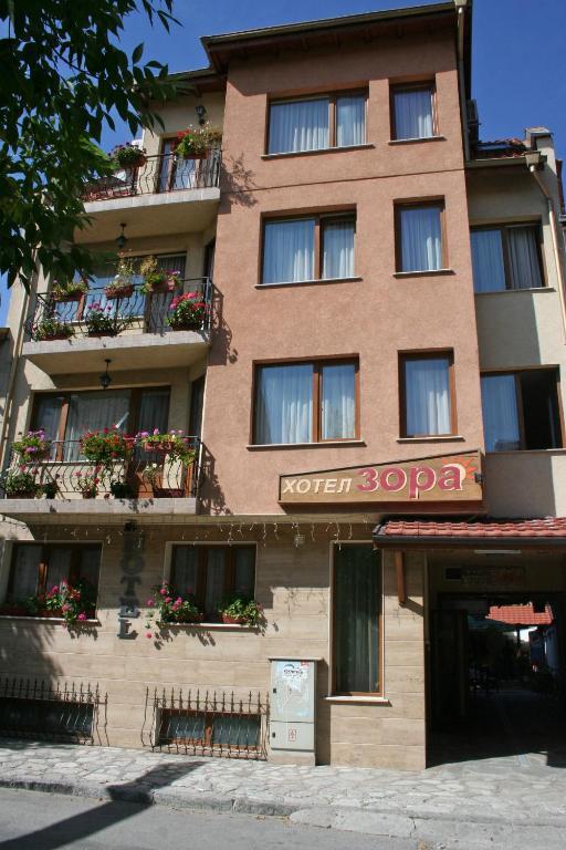 Family Hotel Zora Razlog Eksteriør billede